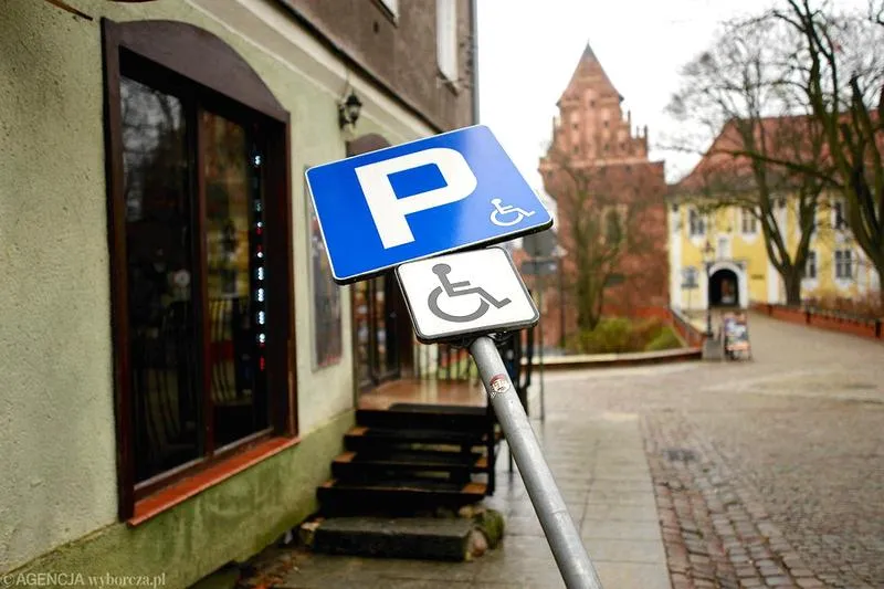 Konsekwencje parkowania na miejscach dla niepełnosprawnych